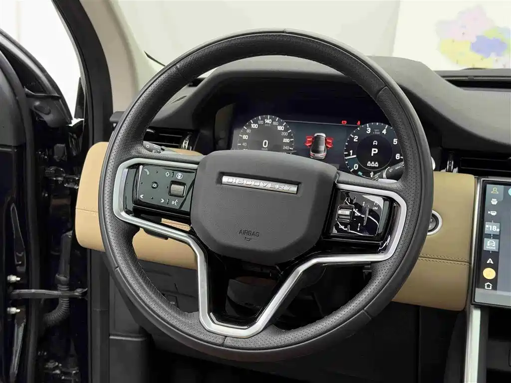 Land Rover Discovery Sport 2025 249PS Performance Tech Edition фото 12