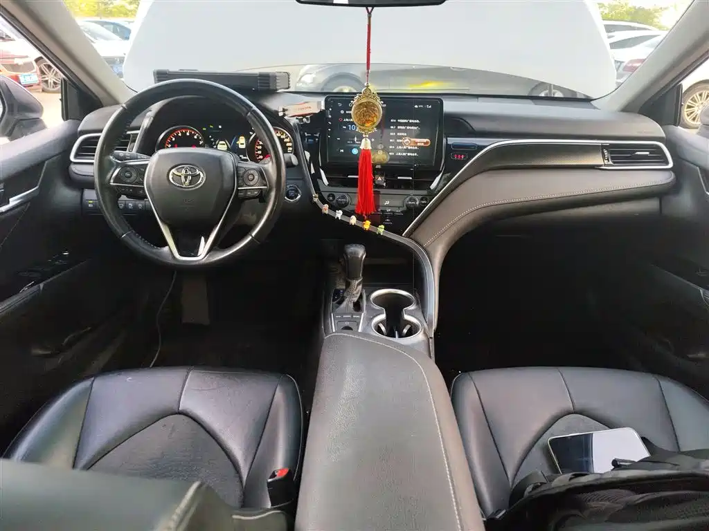 Toyota Camry 2021 2.0S Sporty Edition фото 10