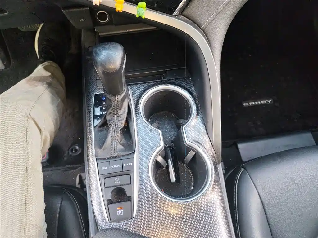 Toyota Camry 2021 2.0S Sporty Edition фото 14
