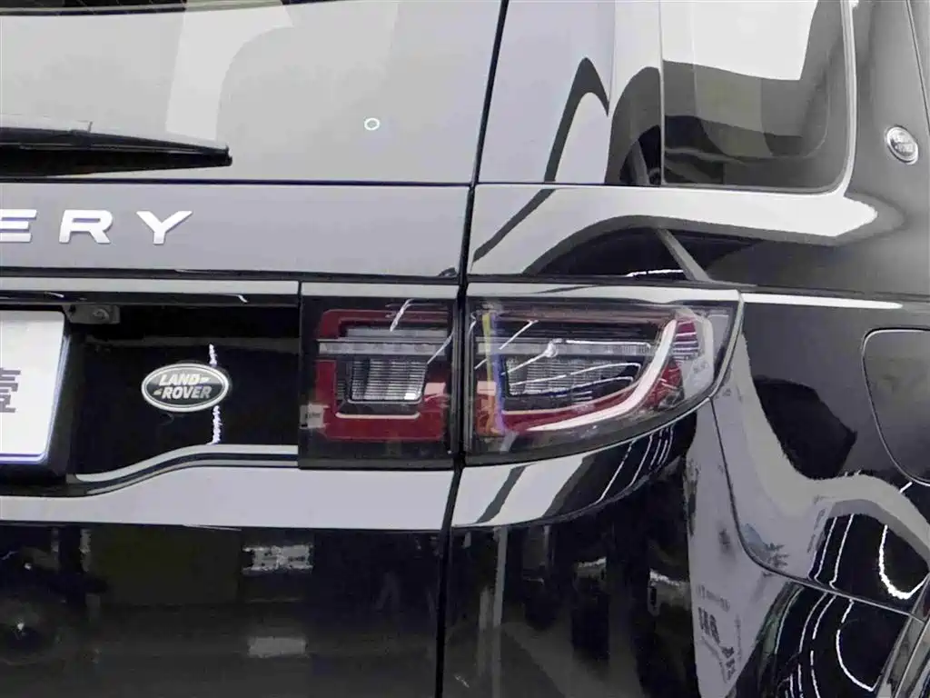 Land Rover Discovery Sport 2025 249PS Performance Tech Edition фото 18