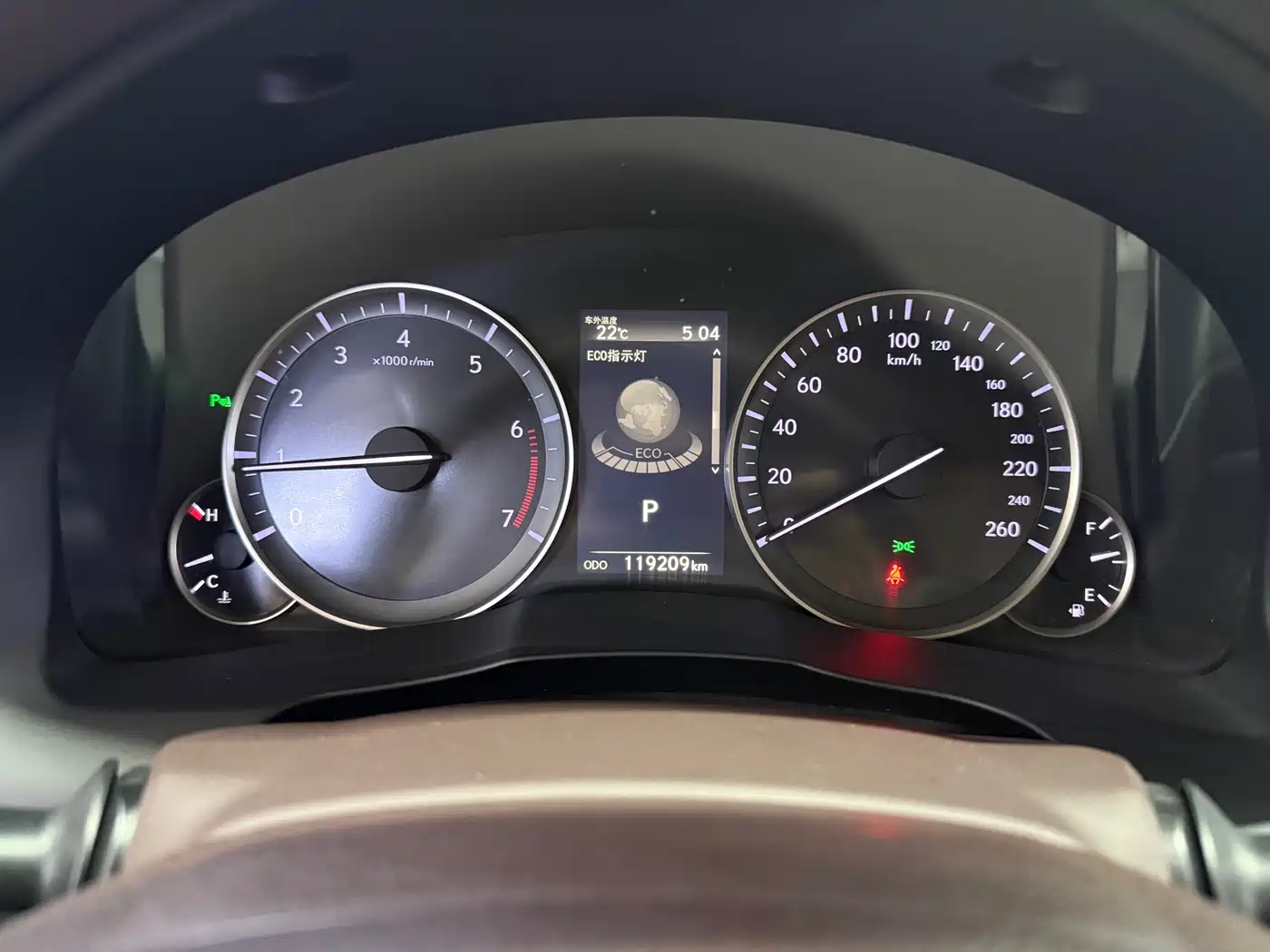 Lexus ES 2015 250 Elegance Edition фото 13