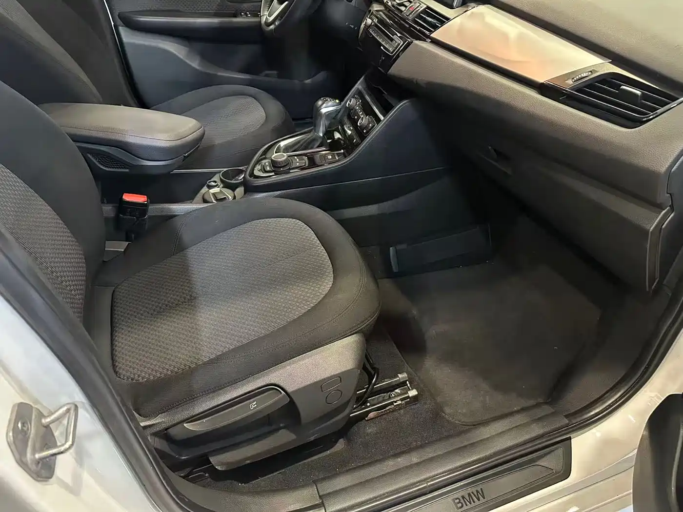 BMW 2 Series Tourer (Import) 2015 218i Leading Type фото 17