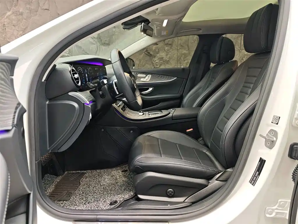 Mercedes-Benz E-Class 2020 E 300 L Sport Fashion Model фото 8