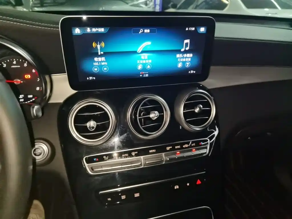 Mercedes-Benz GLC 2020 GLC 260 L 4MATIC Dynamic фото 13