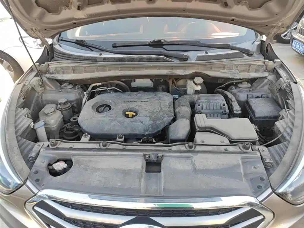 Hyundai Beijing Hyundai ix35 2015 2.0L Automatic 2WD Comfort China V фото 20