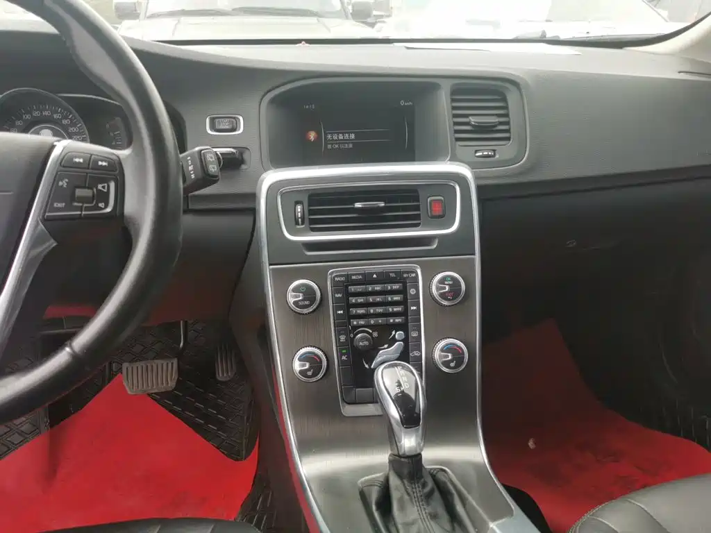 Volvo V60 2015 2015 T5 Momentum