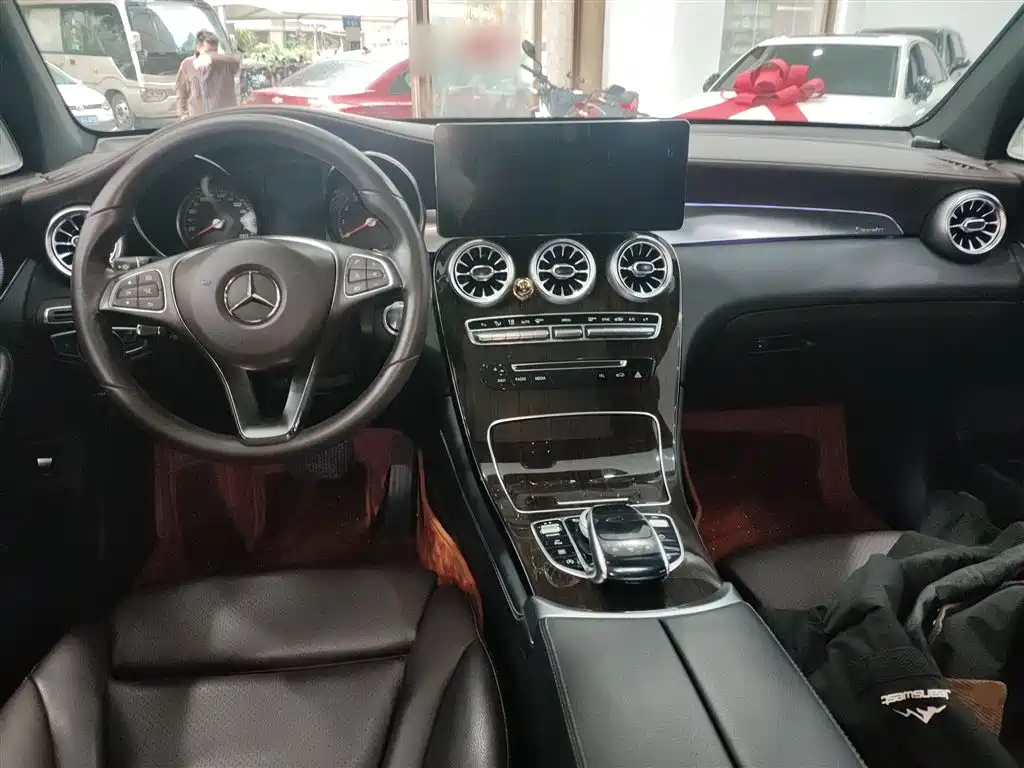 Mercedes-Benz GLC 2017 GLC 260 4MATIC Dynamic фото 10