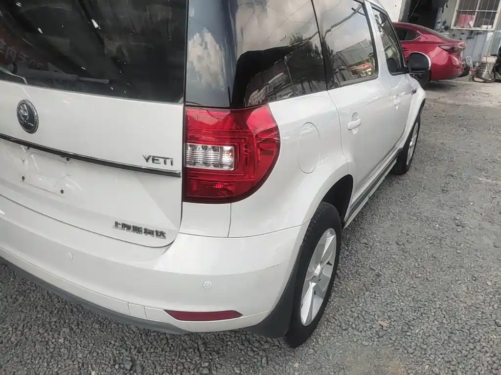 صورة 8 - Škoda Yeti