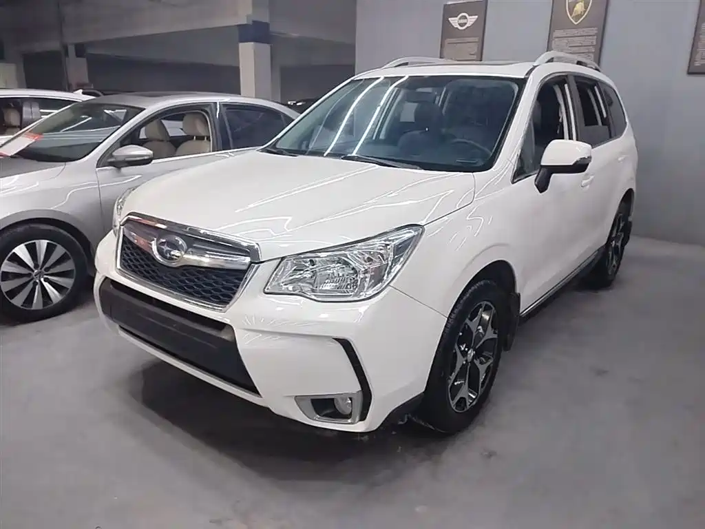 Subaru Forester 2015 2.0i Special Commemorative Edition фото 2