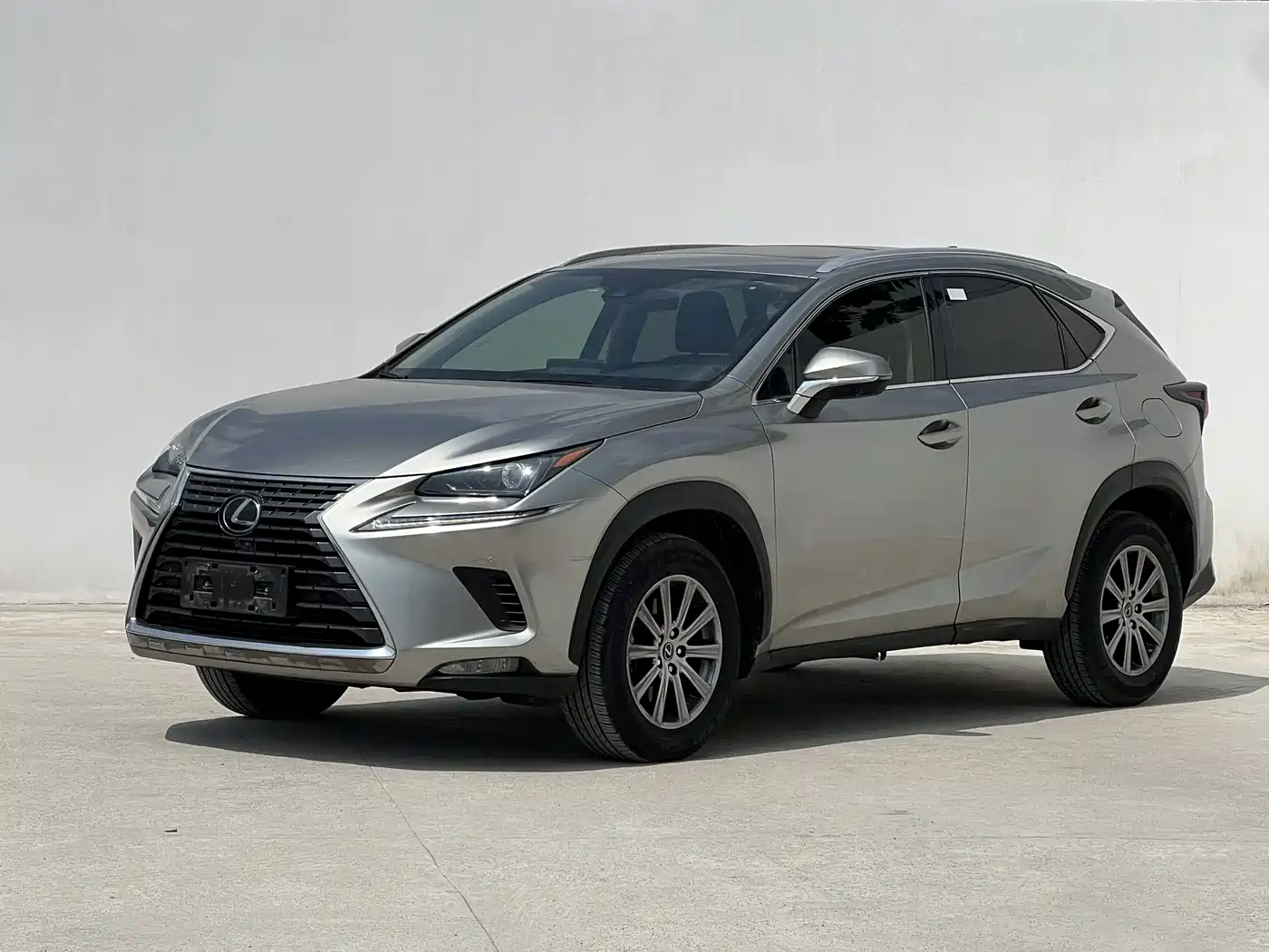 Фото 1 - Lexus NX