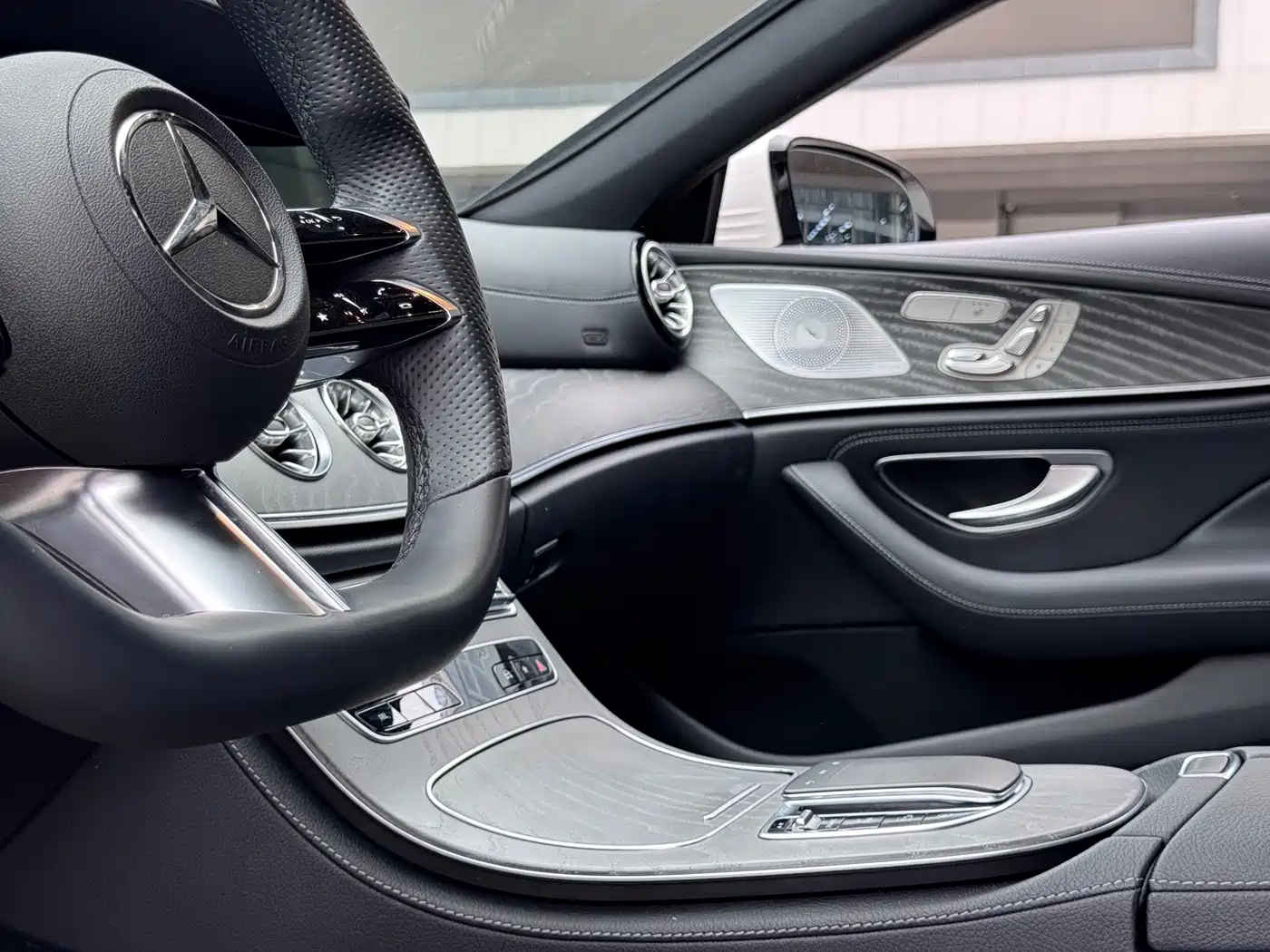 Mercedes-Benz CLS 2022 CLS 300 Luxury фото 9
