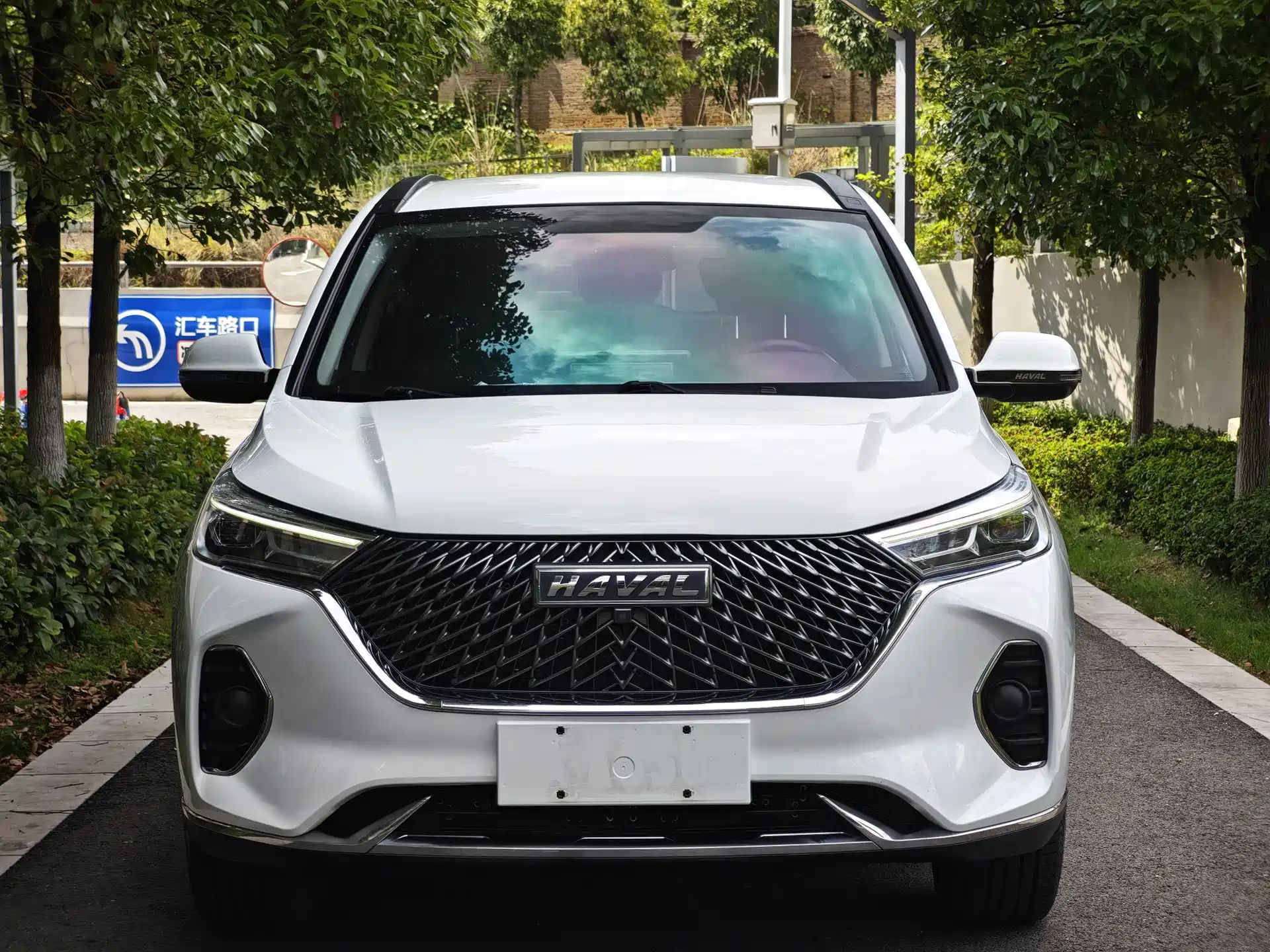 Фото 2 - Haval M6