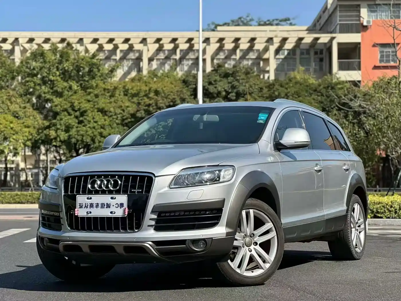 Фото 1 - Audi Q7