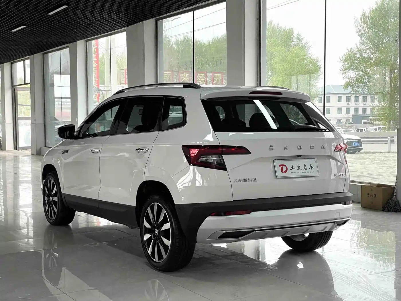 Škoda Karoq 2021 TSI280 Luxury Edition фото 4
