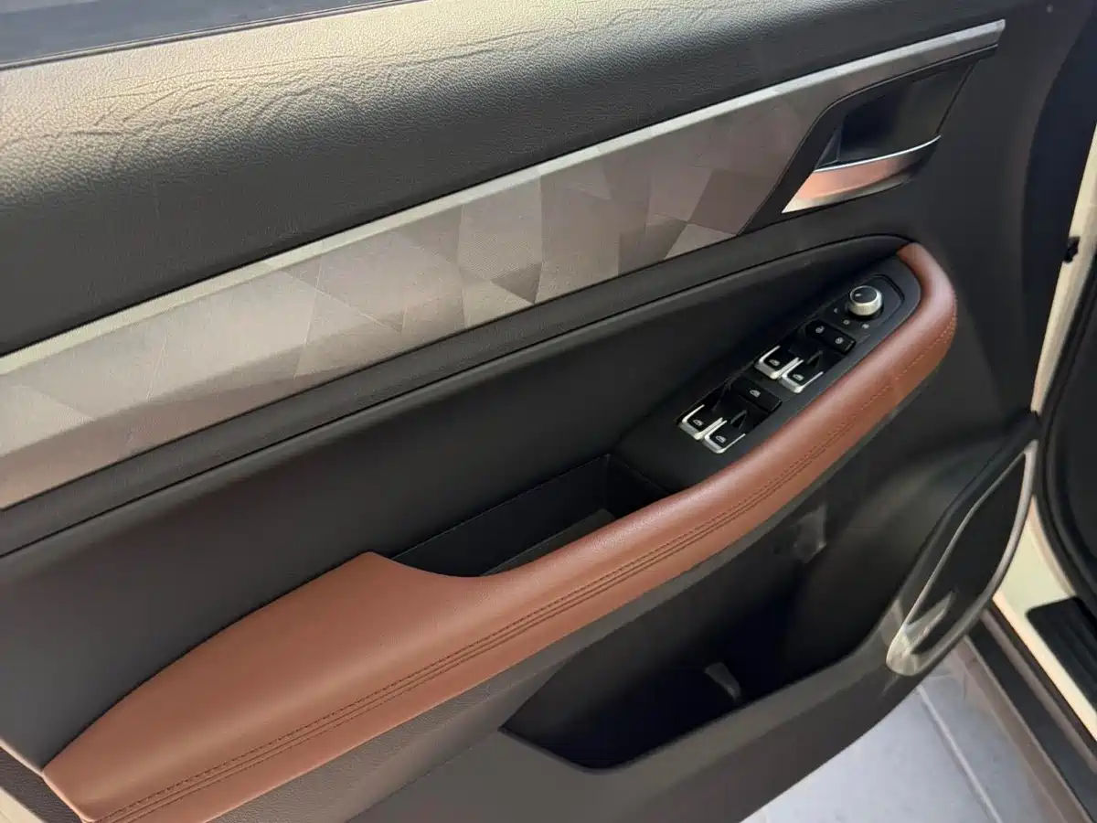 GEELY AUTOMOBILE VISION X6