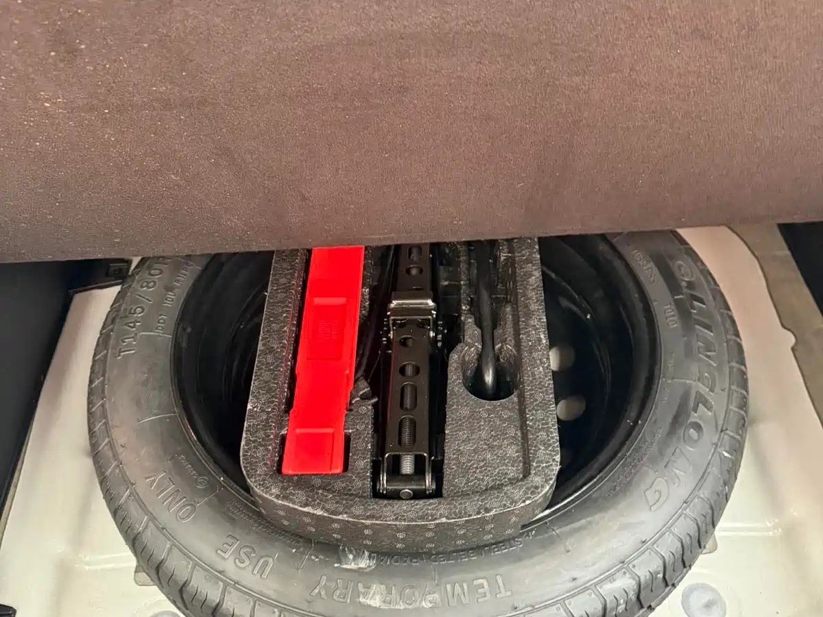 GEELY AUTOMOBILE VISION X6