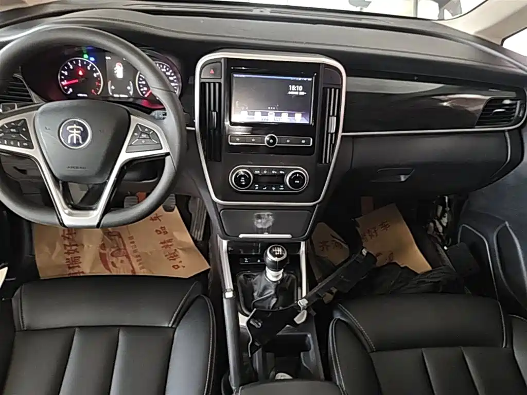 BYD Song MAX 2017 1.5T Manual Smart Luxury 7-Seater фото 9