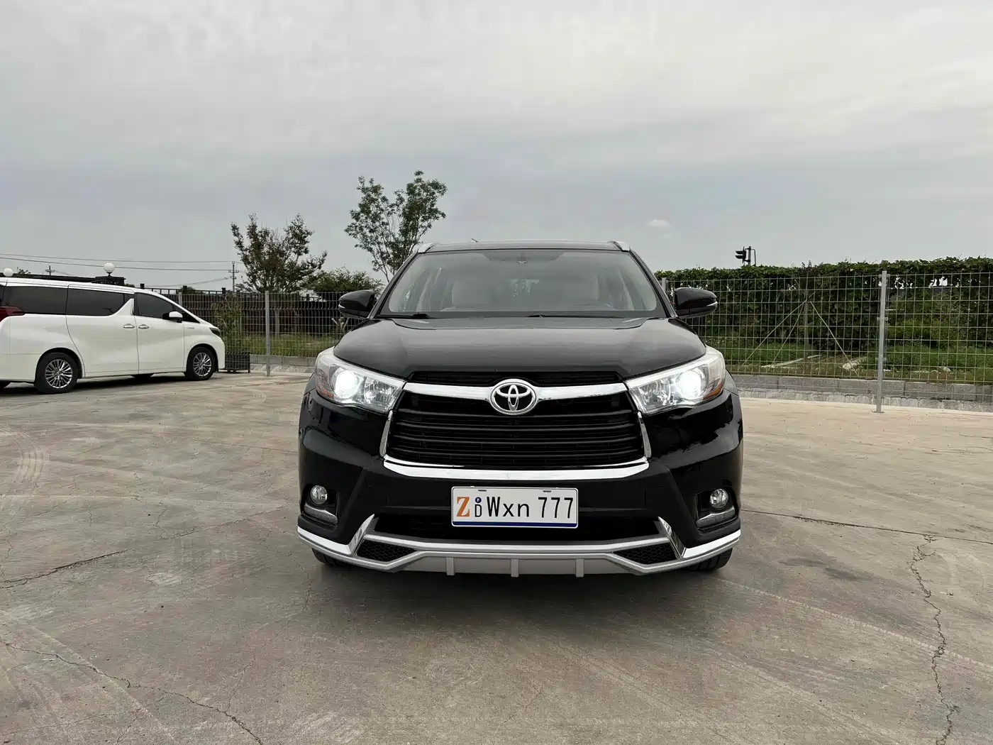 Toyota Highlander 2015 2.0T FWD Elite Edition 7-seater фото 2