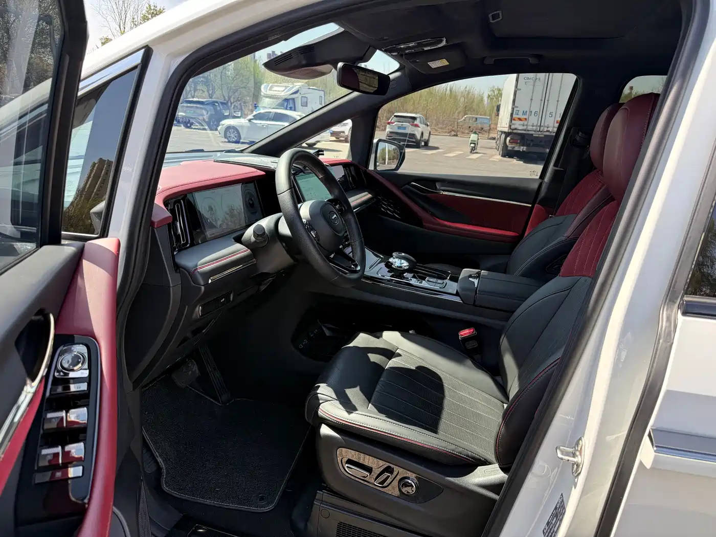 GAC Trumpchi Trumpchi M8 2023 Model Master Series 400T Ultimate Edition фото 8