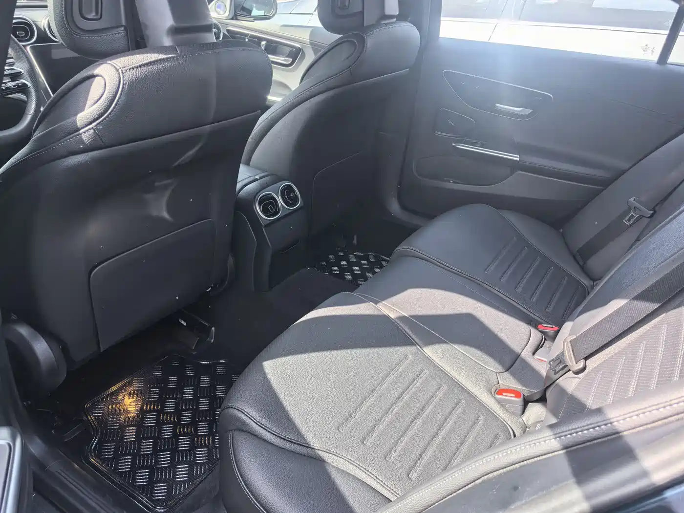 Mercedes-Benz C-Class 2023 Facelift C 200 L Sport Edition фото 10