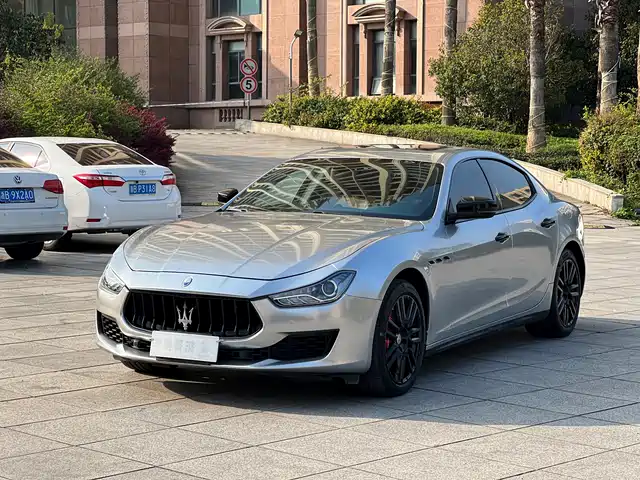 maserati ghibli