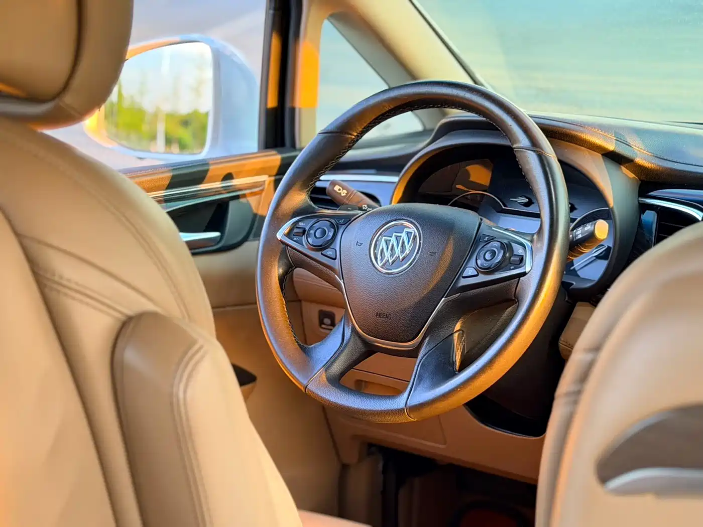 Buick GL8 2017 ES 28T Luxury China V фото 8