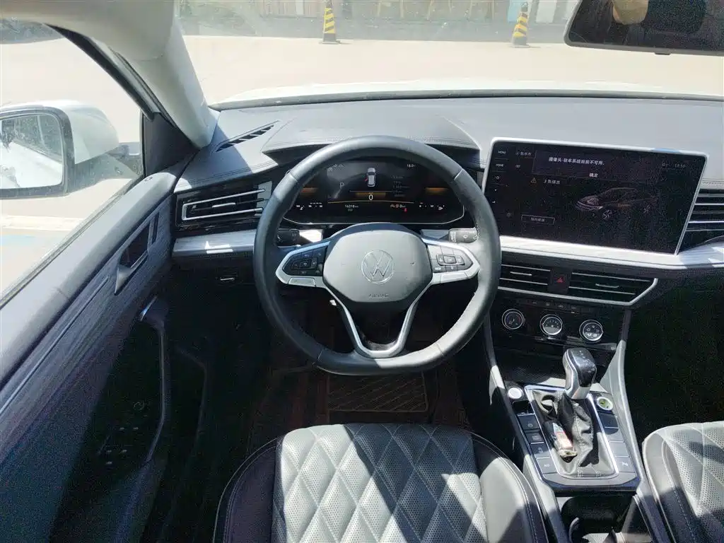 Volkswagen Sagitar 2023 300TSI DSG Surpassing Edition фото 11