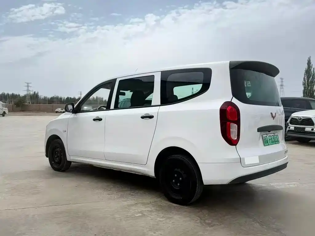 Photo 5 - Wuling Motors Wuling Hongguang New Energy