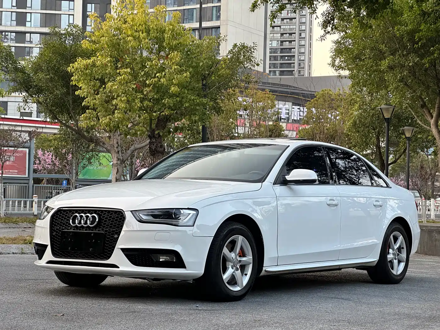 Audi A4L 2015 35 TFSI Auto Standard фото 3