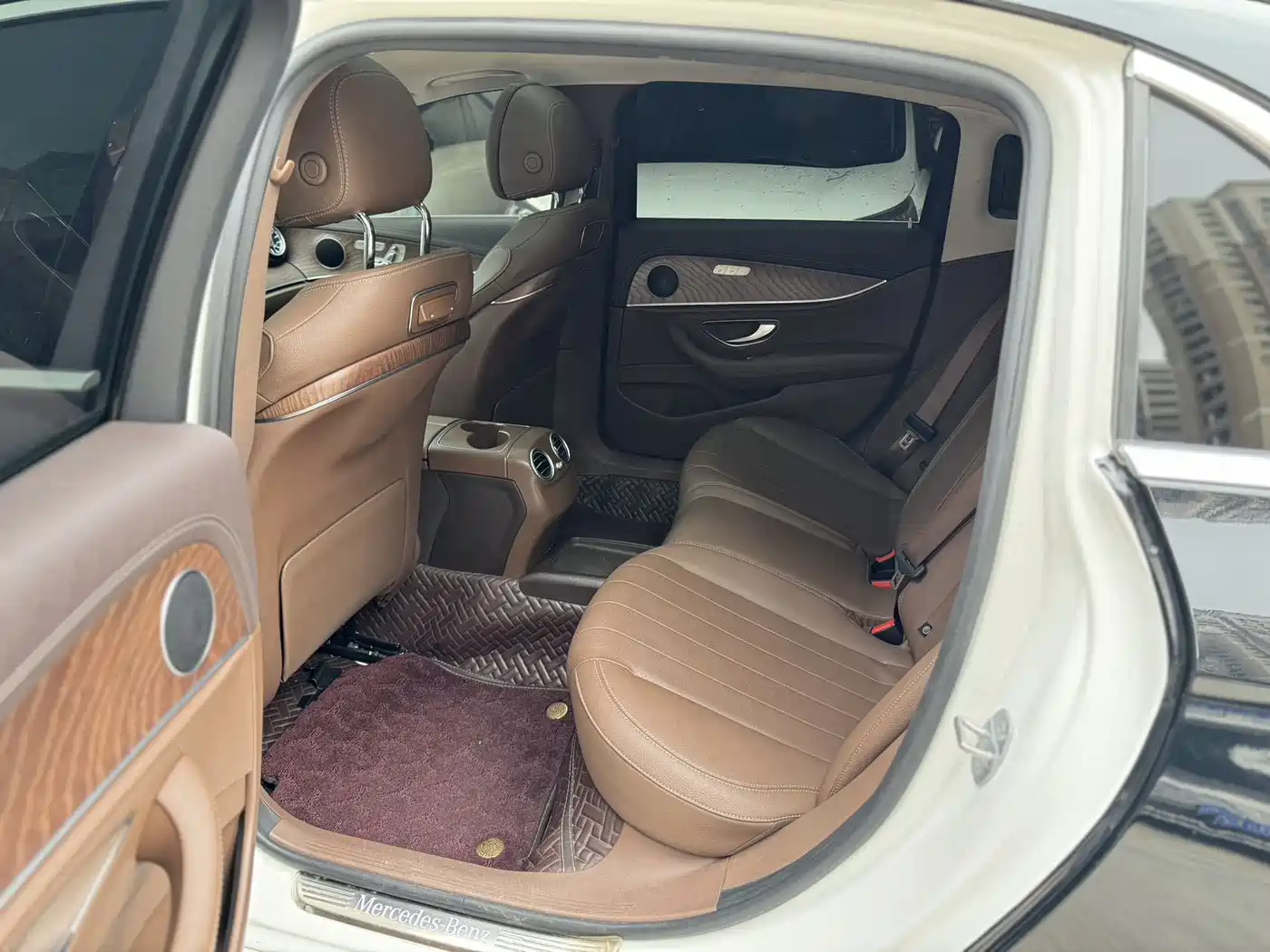 Mercedes-Benz E-Class 2020 E 300 L Fashion фото 4