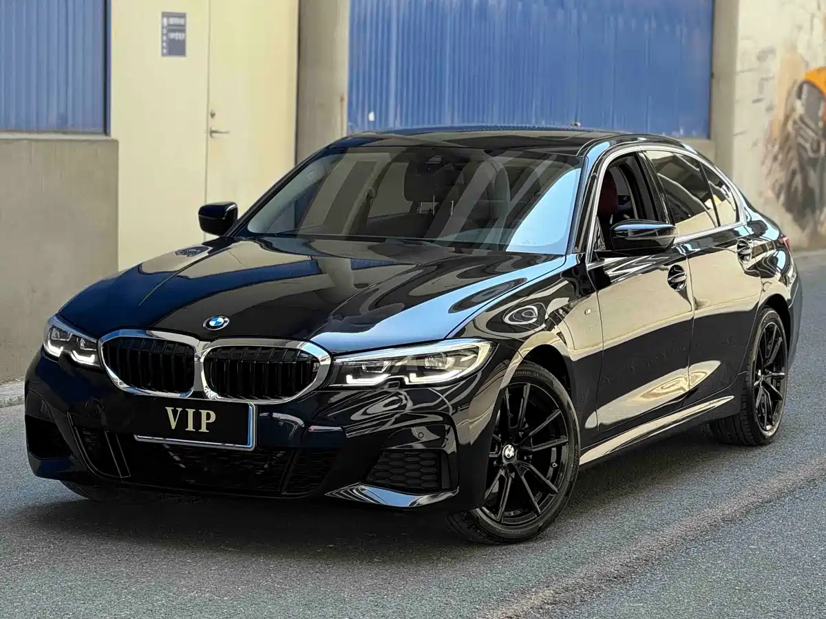 BMW 3-SERIES