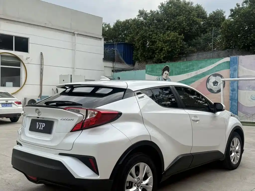 Toyota IZOA 2022 2021 2.0L Yixiang Edition
