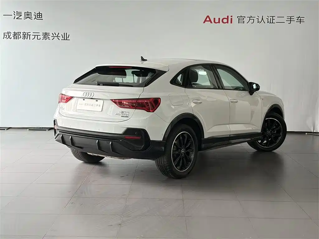 AUDI Q3 SPORTBACK