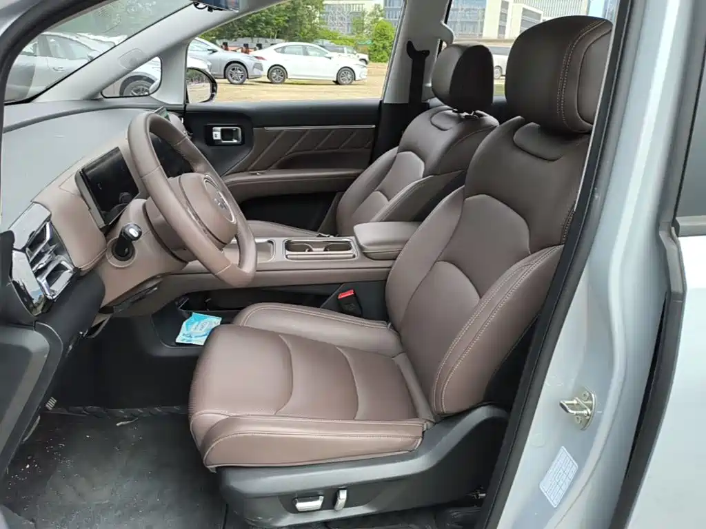 Wuling Motors Xingguang 730 New Energy 2025 2025 Model Pure Electric Base Version