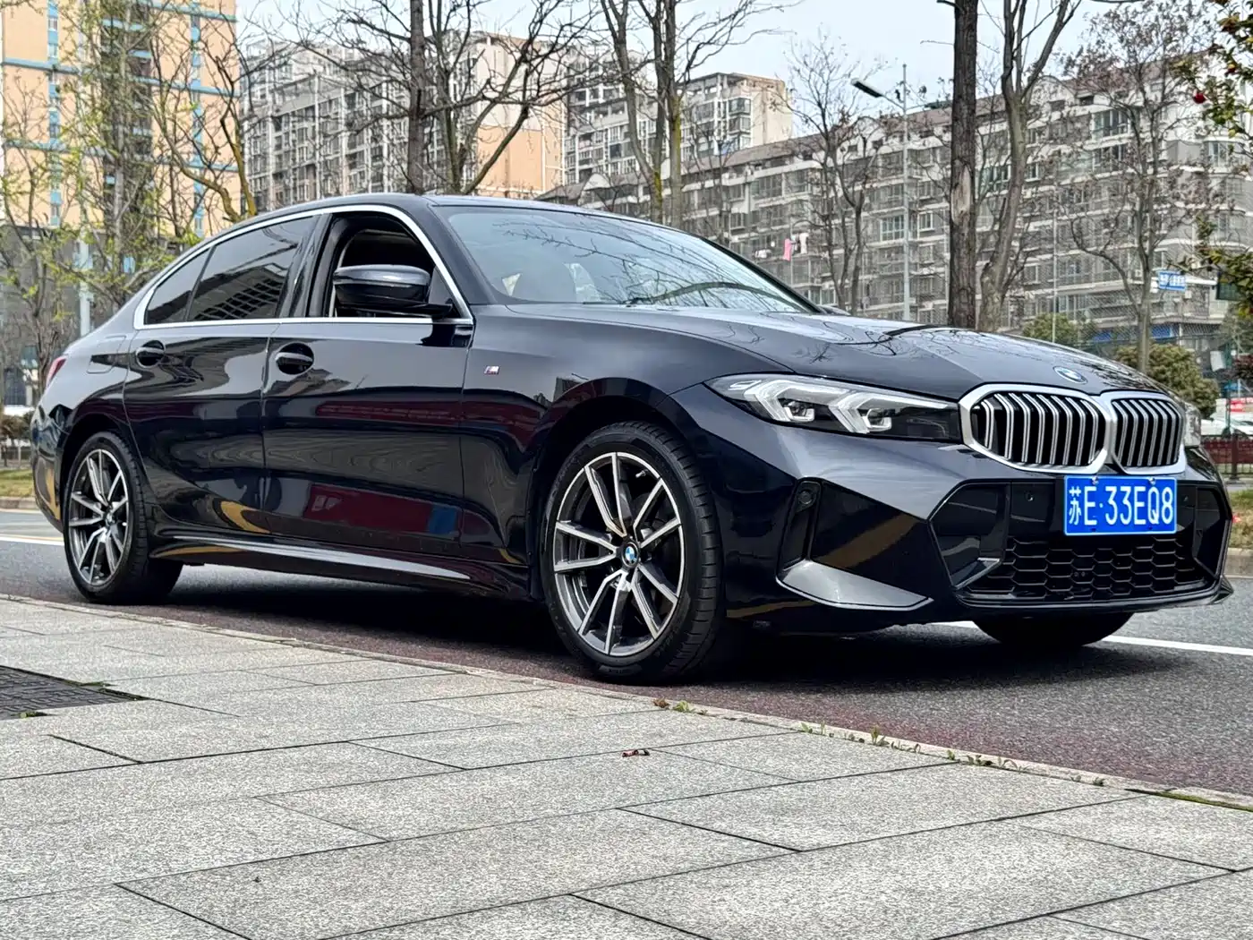 BMW 3 SERIES