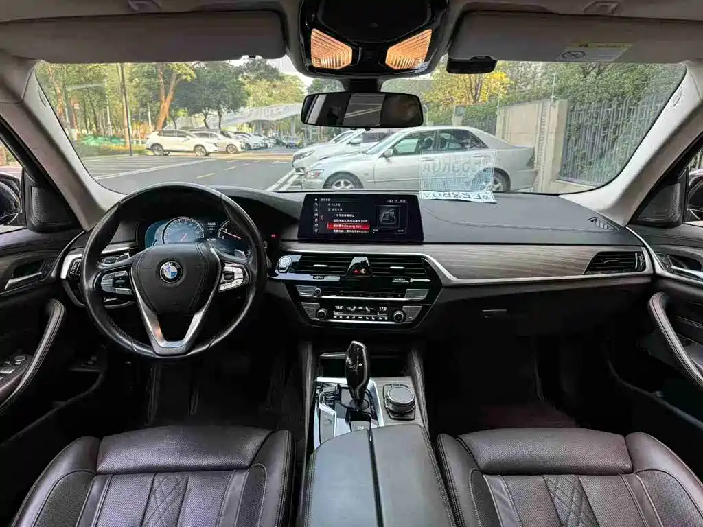 BMW 5 SERIES