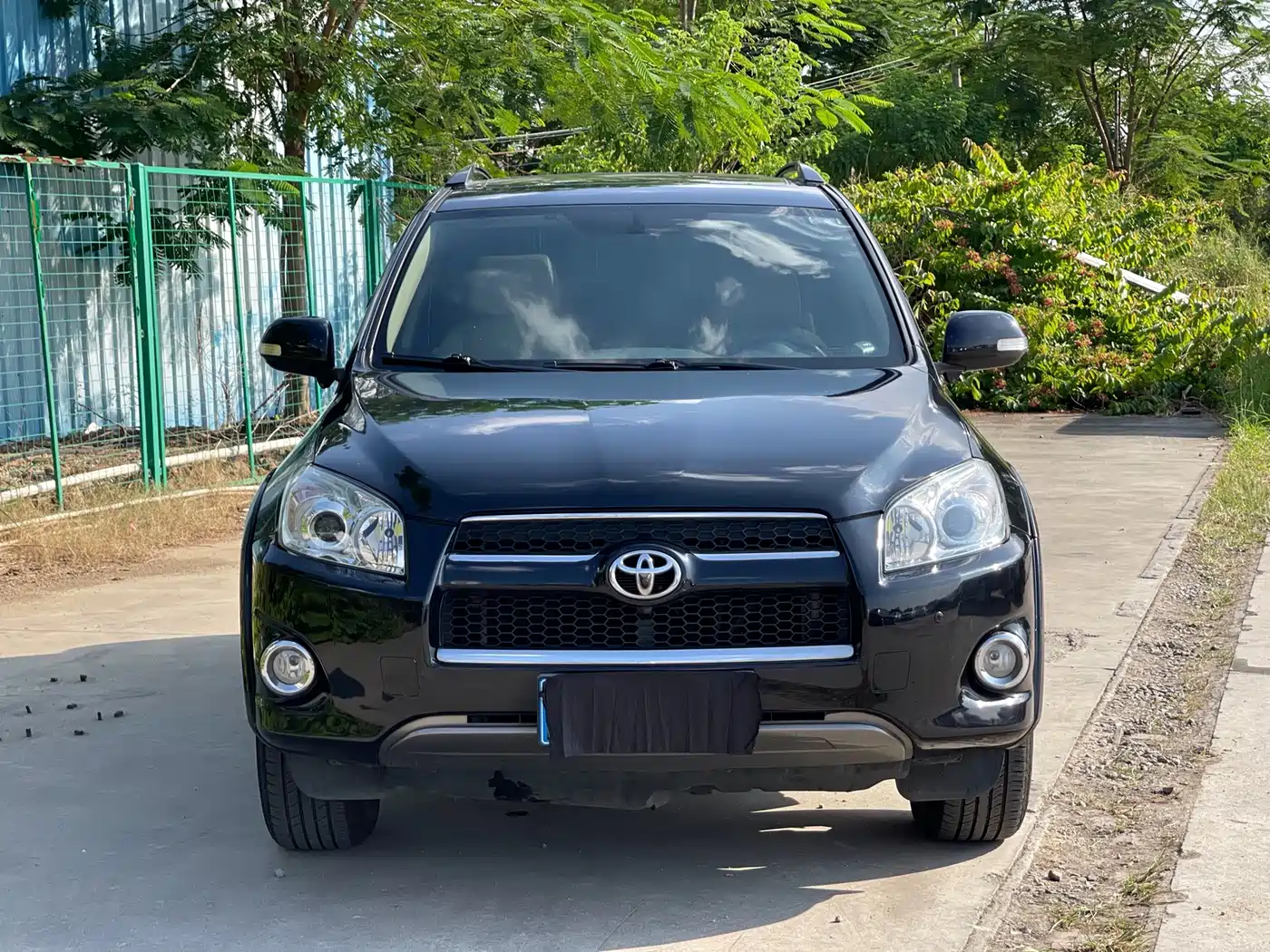Фото 2 - Toyota RAV4