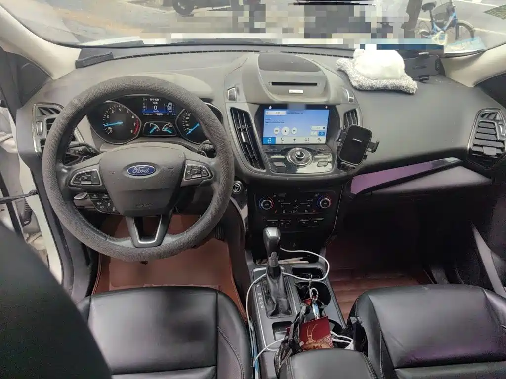 Photo 5 - Ford Kuga