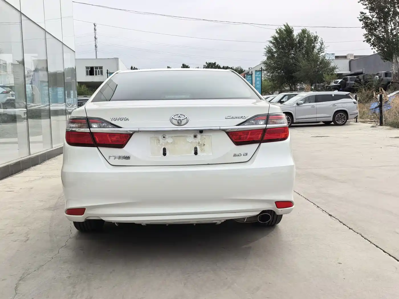 Toyota Camry 2016 2.0G 10th Anniversary Leading Edition фото 7