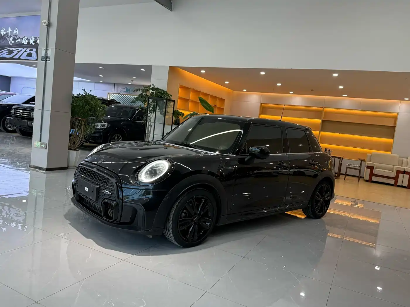 MINI 2022 1.5T COOPER Black Label Special Edition 5-Door фото 3