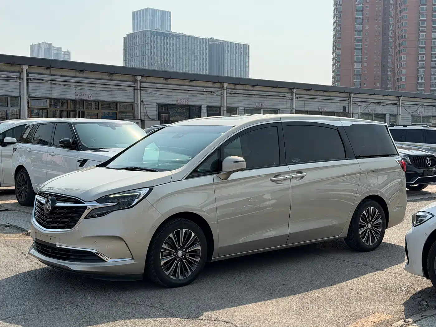 Buick GL8 2021 ES Landlord 653T Luxury