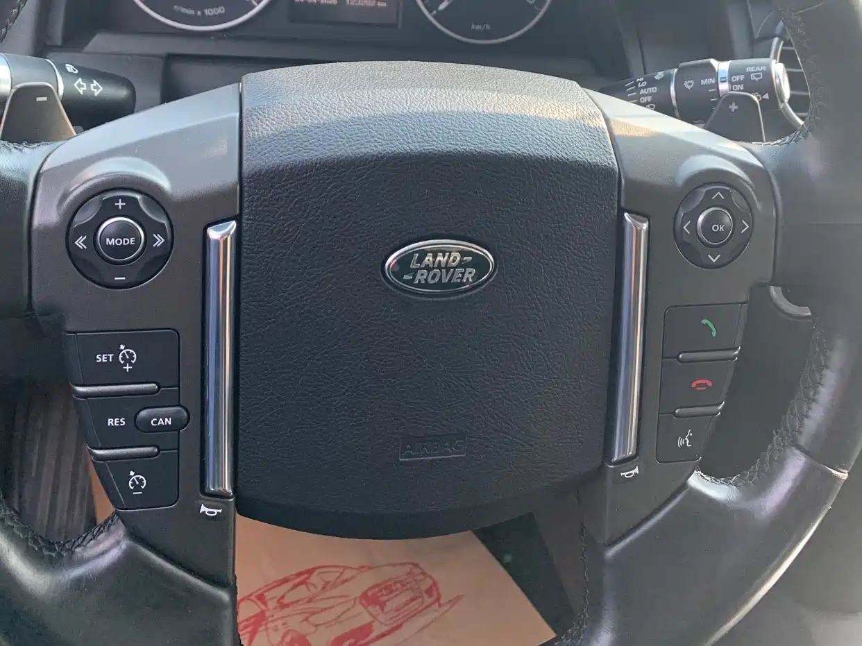 Land Rover Discovery 2016 3.0 SC V6 HSE фото 24