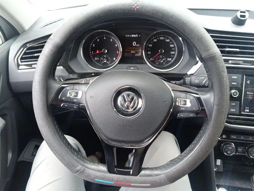 Volkswagen Tiguan L 2019 330TSI Auto 2WD Smart Luxury Edition China V фото 7