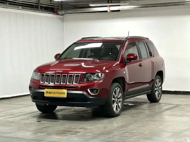 Фото 1 - Jeep Compass (Import)