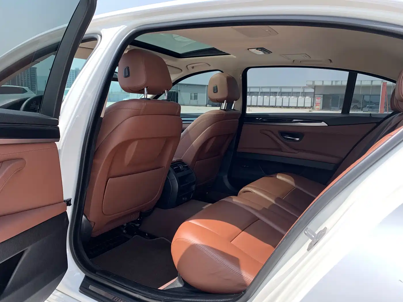 BMW 5 Series 2014 520Li Elegance фото 9