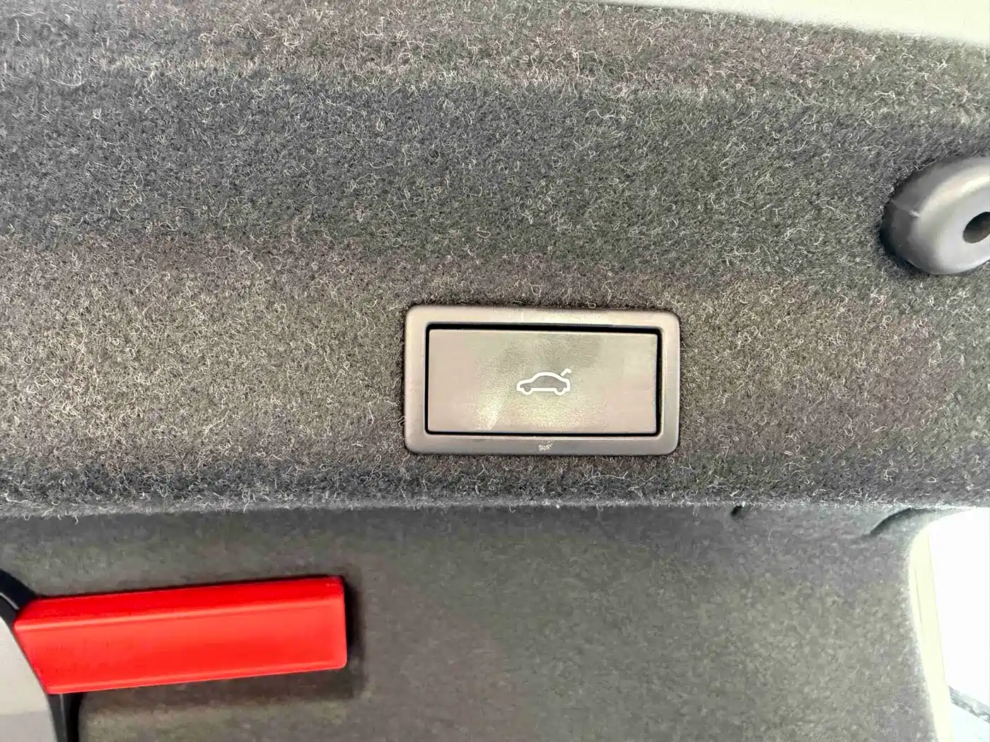Volkswagen Magotan 2023 Model 2 Million Commemorative Edition 330TSI DSG Luxury фото 24