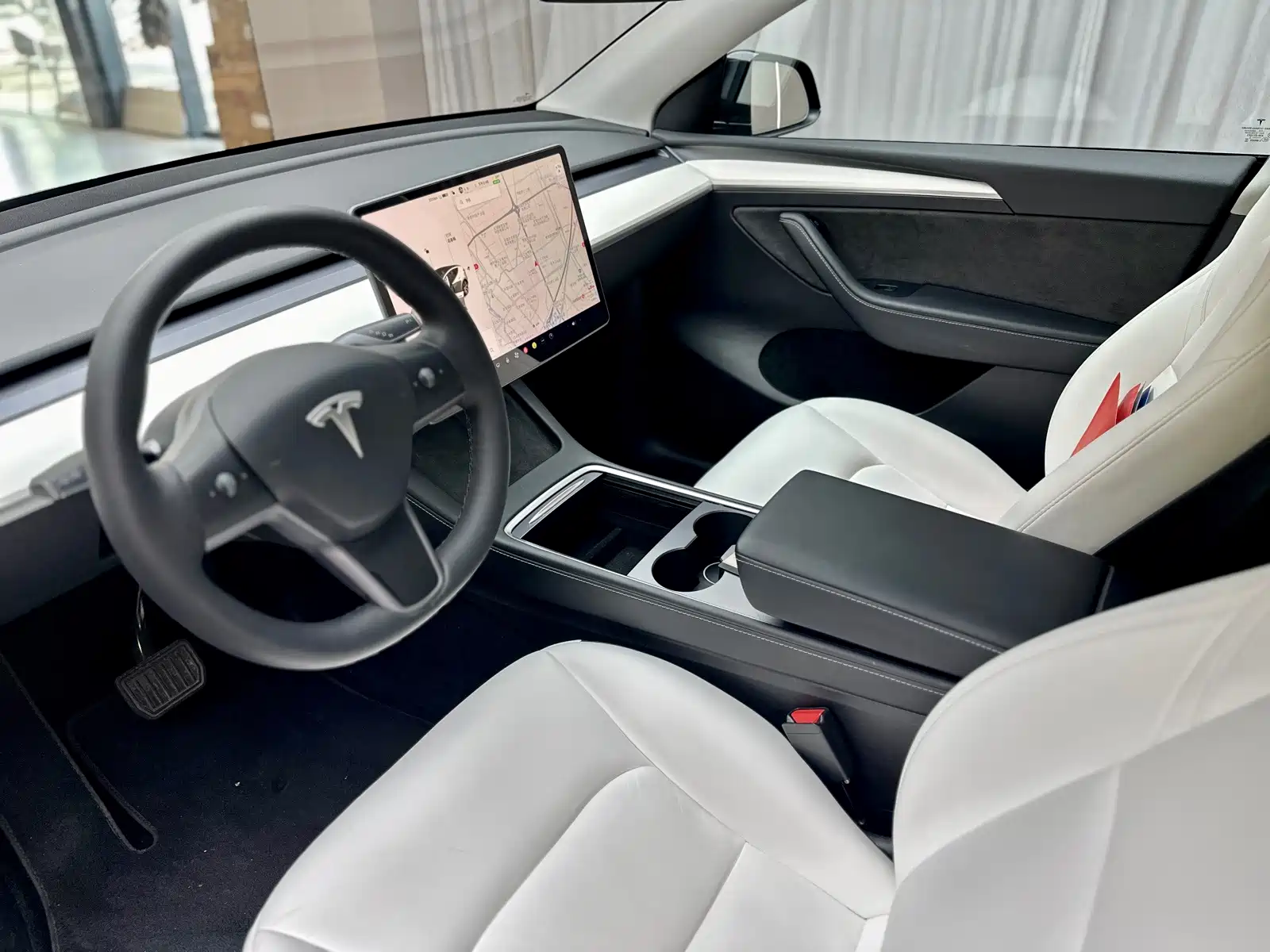 Фото 4 - Tesla Model Y