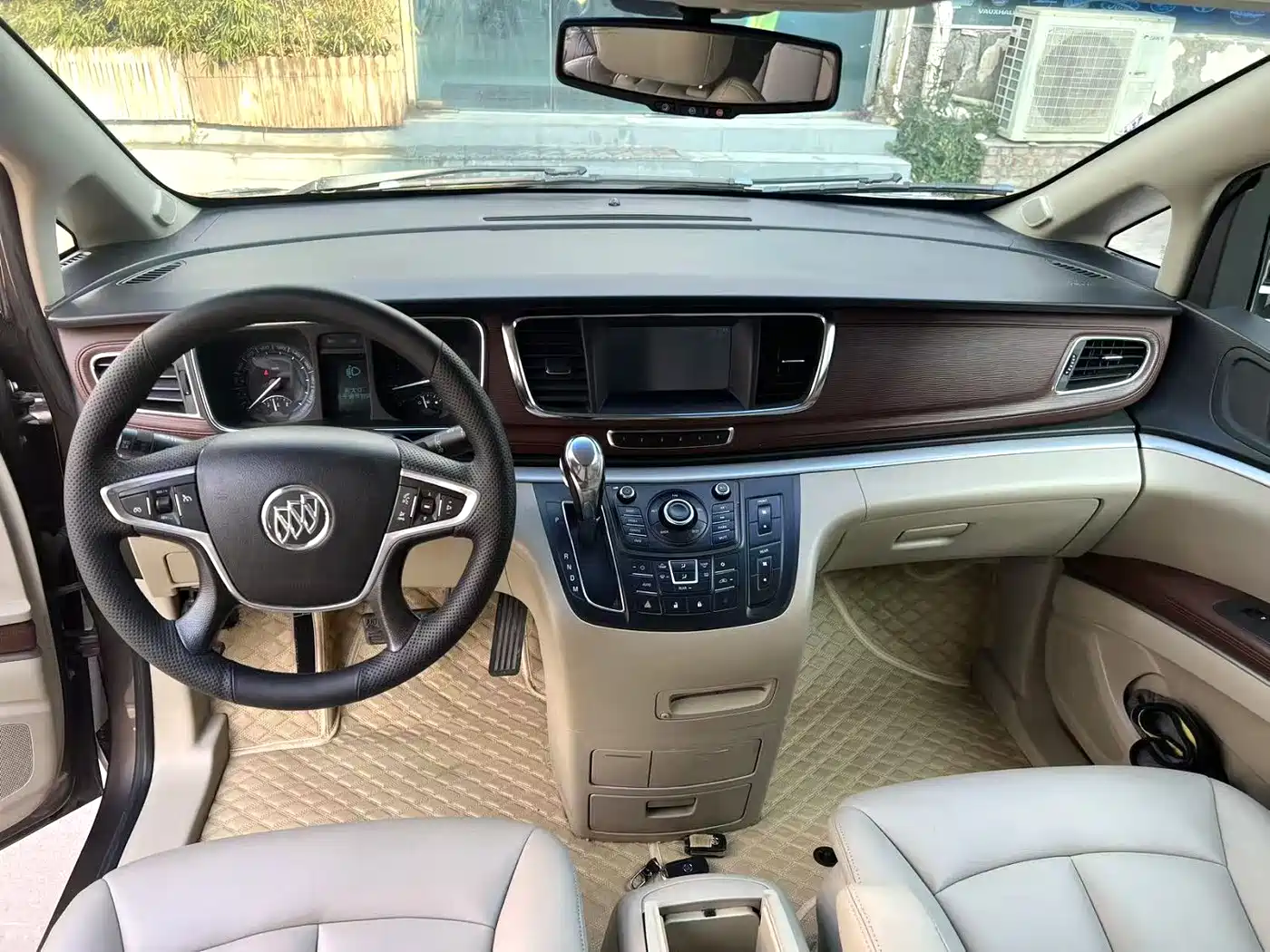 Buick GL8 2014 2.4L LT Luxury Business Executive фото 7