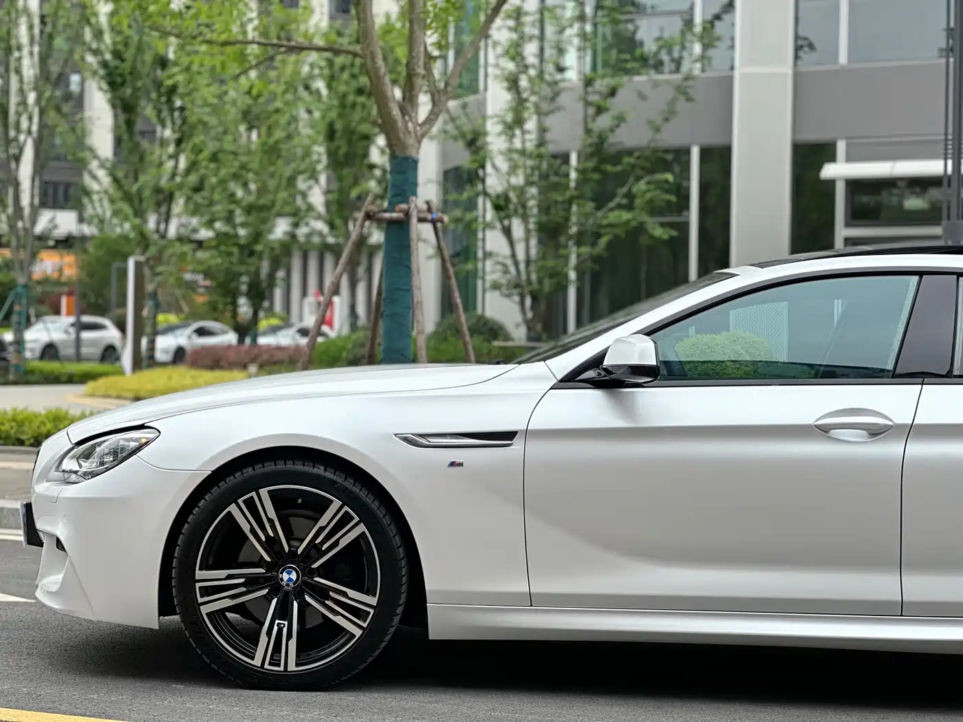 BMW 6 Series 2013 Facelift 640i Gran Coupe фото 7