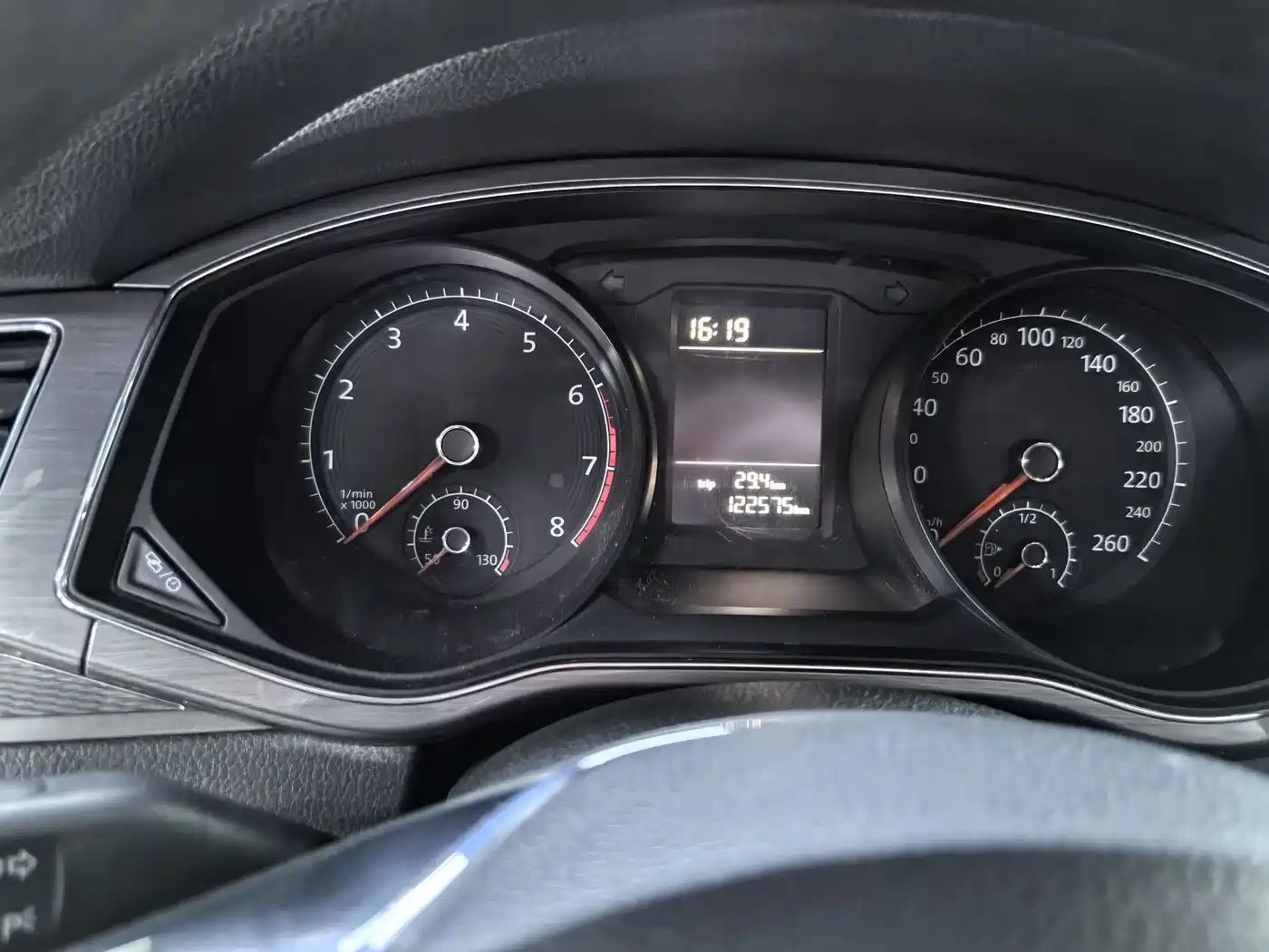 Volkswagen Passat 2015 1.8TSI Automatic Prestige Edition фото 12